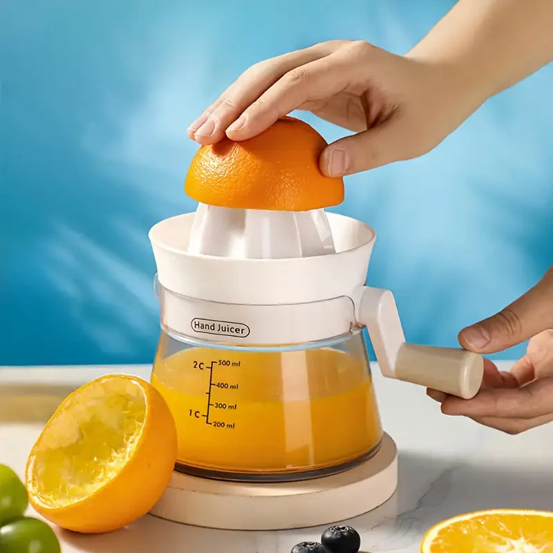 Practical manual citrus juicer for easy fresh juice 