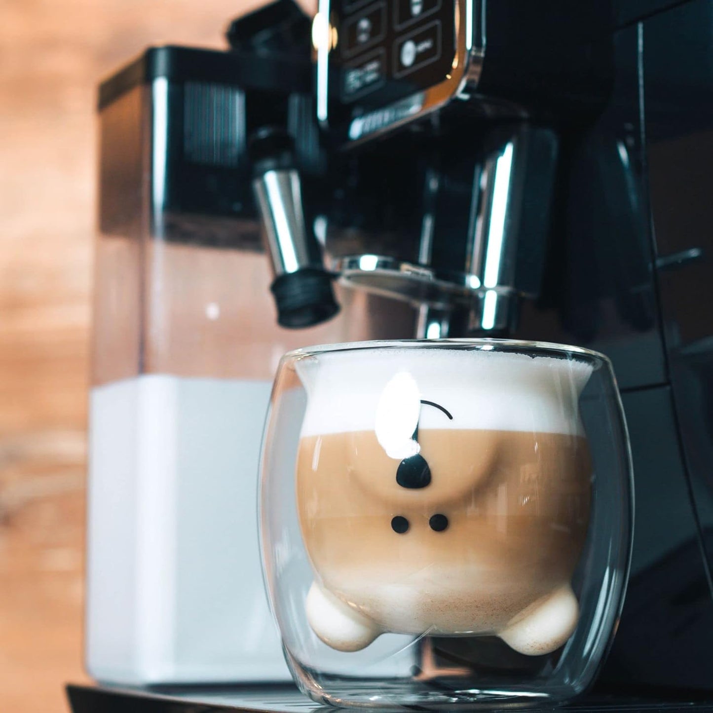 Hrnek na kávu ve tvaru medvěda - Roztomilý a praktický 