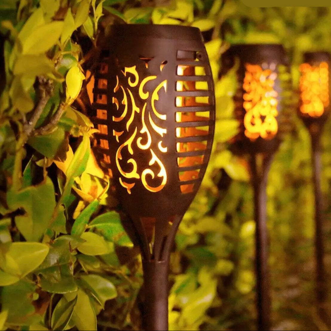 LED solcellelampe – Realistisk flamme uten ild 