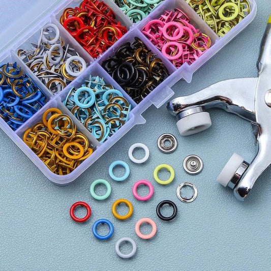 Sømløs fastgørelse: nemme trykknapper at sætte på 